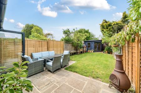 1294205-8-682b750...