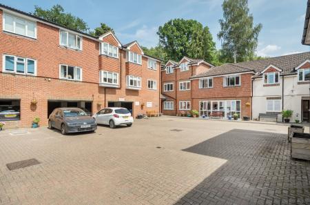 1313962-2-6851a4c...