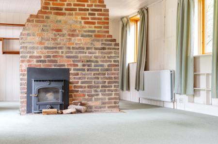 1295112-1-6826404...