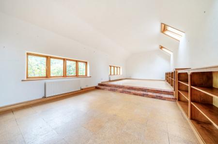 1295112-24-682640...