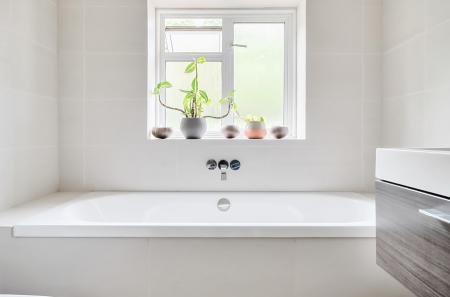 1296782-44-682f6a...