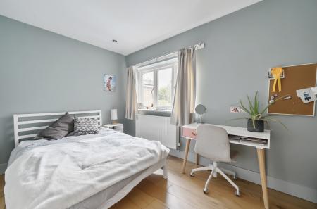 1296782-35-682f69...