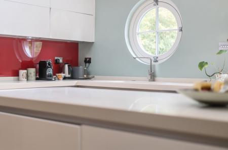 1296782-13-682f68...