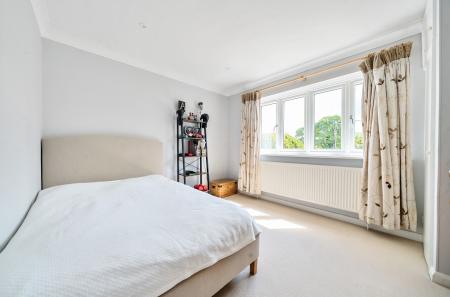 1301440-23-683d7e...