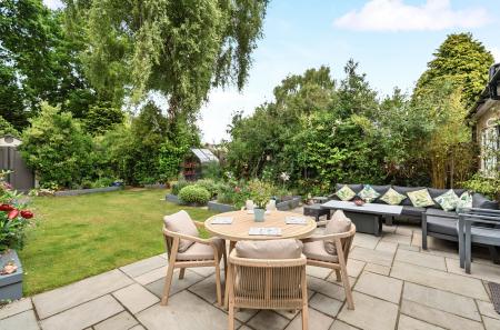 10-1303827-10-684...