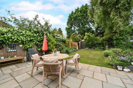 3-1303827-3-68496...