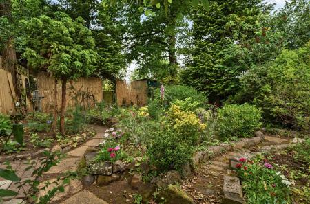 5-1303827-5-68496...