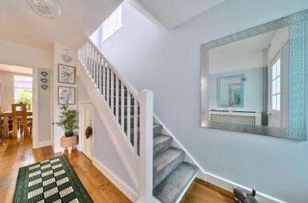 24-1303827-24-684...