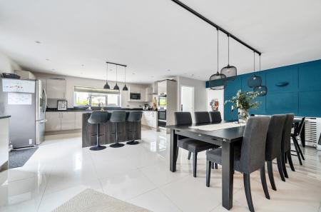 1300680-5-6848338...