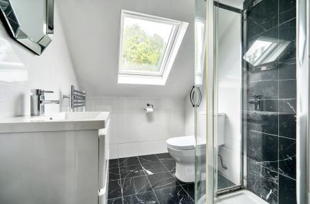 1300680-22-684836...