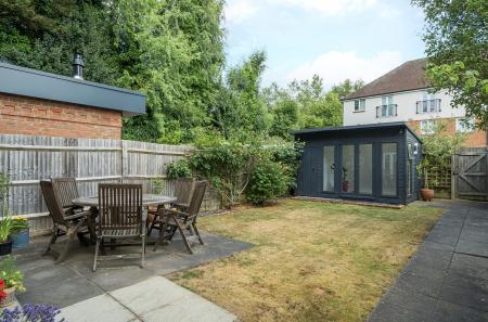 1315599-24-6866c0...