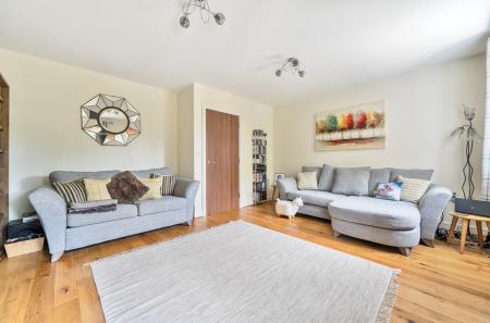 1315599-10-6866be...