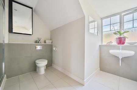 1315599-4-6866be6...