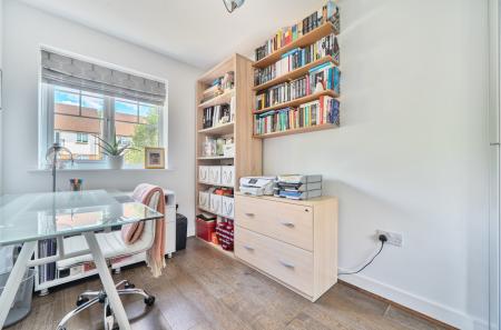 1315599-15-6866bf...