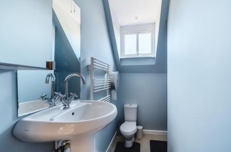 1320501-7-686d452...