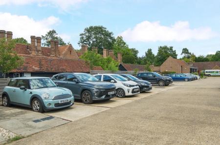 1326468-3-687e375...