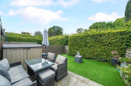 1326468-9-687e378...