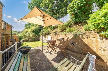 1328423-5-687e0d5...