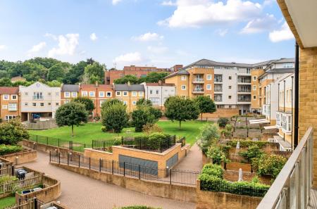 1330912-4-68837a7...