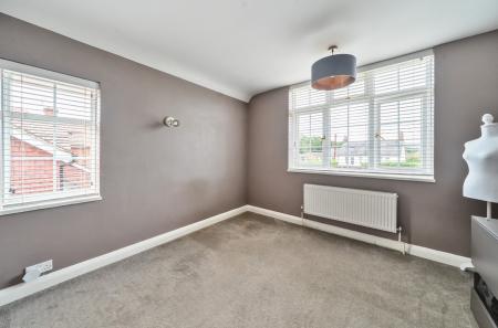 1327928-23-6883af...