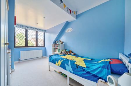 1326489-2-687a2fe...