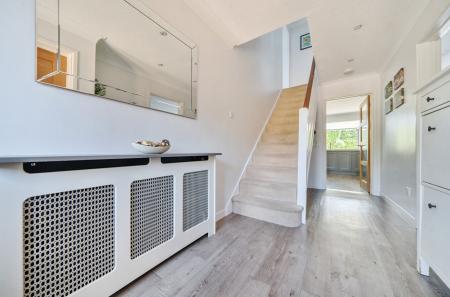 1326489-8-687a331...