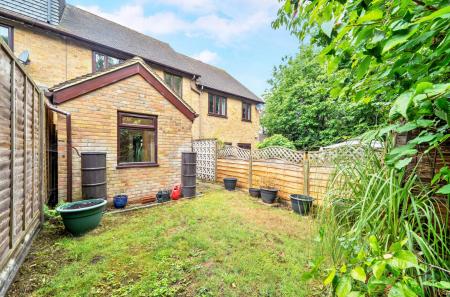 1332124-3-688b488...