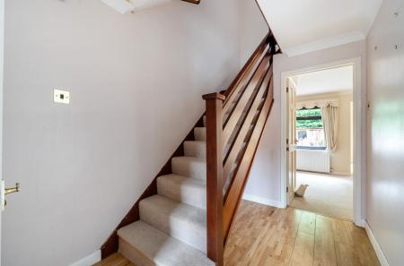 1332124-9-688b4a5...