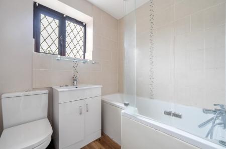 1332124-16-688b4b...