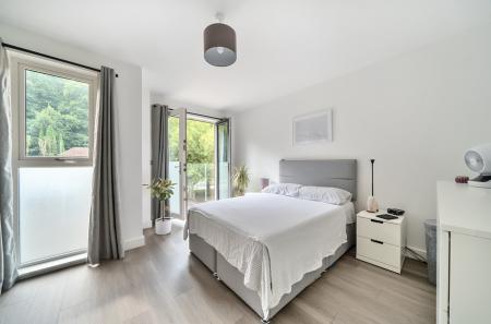 1333573-17-6891fd...