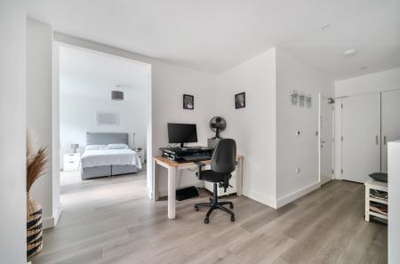 1333573-4-6891e8f...