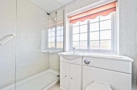 1332892-18-689a06...