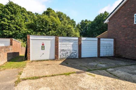 1332892-16-689a06...