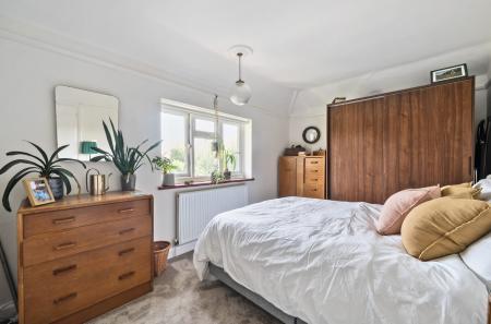 1341948-6-68a8355...