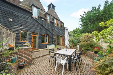 1340849-11-68a5b3...