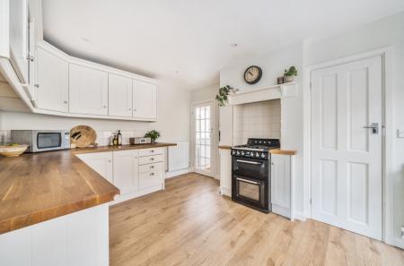 1343760-13-68a8d5...