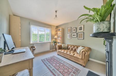 1343760-15-68a8d5...