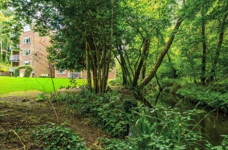 1341863-2-68a71a3...