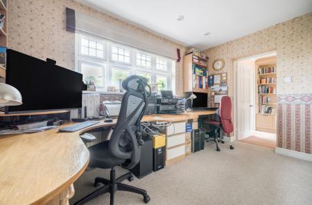 1345481-29-68b726...