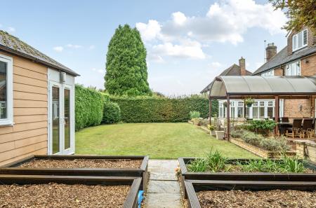 1345481-4-68b7246...