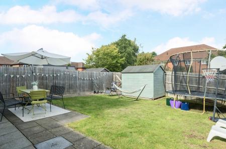 1348708-4-68c0074...