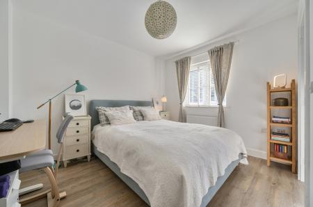 1348708-25-68c00b...