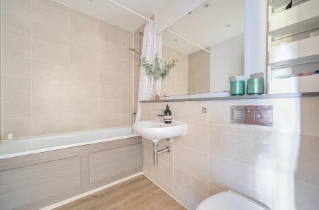 1348708-18-68c008...