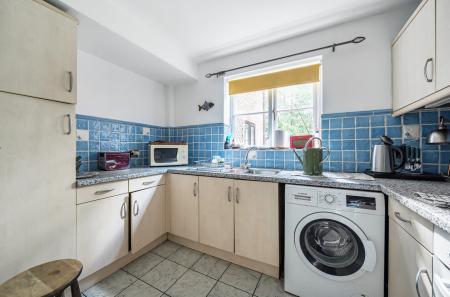 1349913-19-68c040...