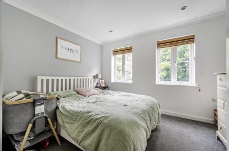 1349900-11-68c44b...