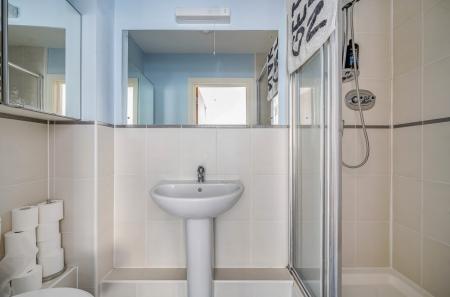 1349900-10-68c44b...