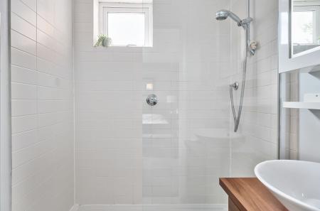 1328012-3-688a2ba...