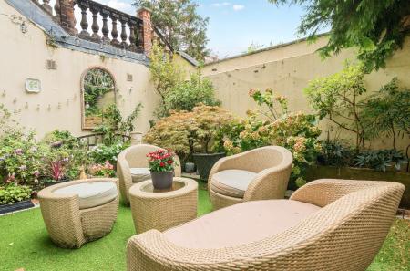 1348897-15-68cadd...