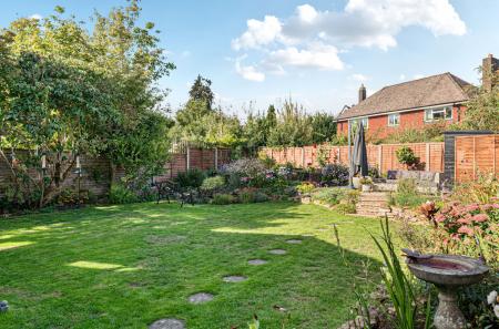 1360089-6-68daae9...