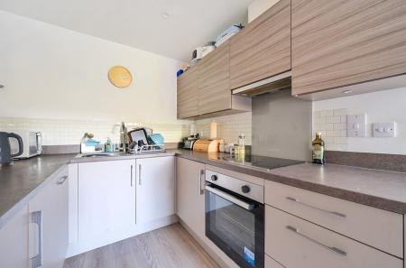 1353387-8-68cd858...